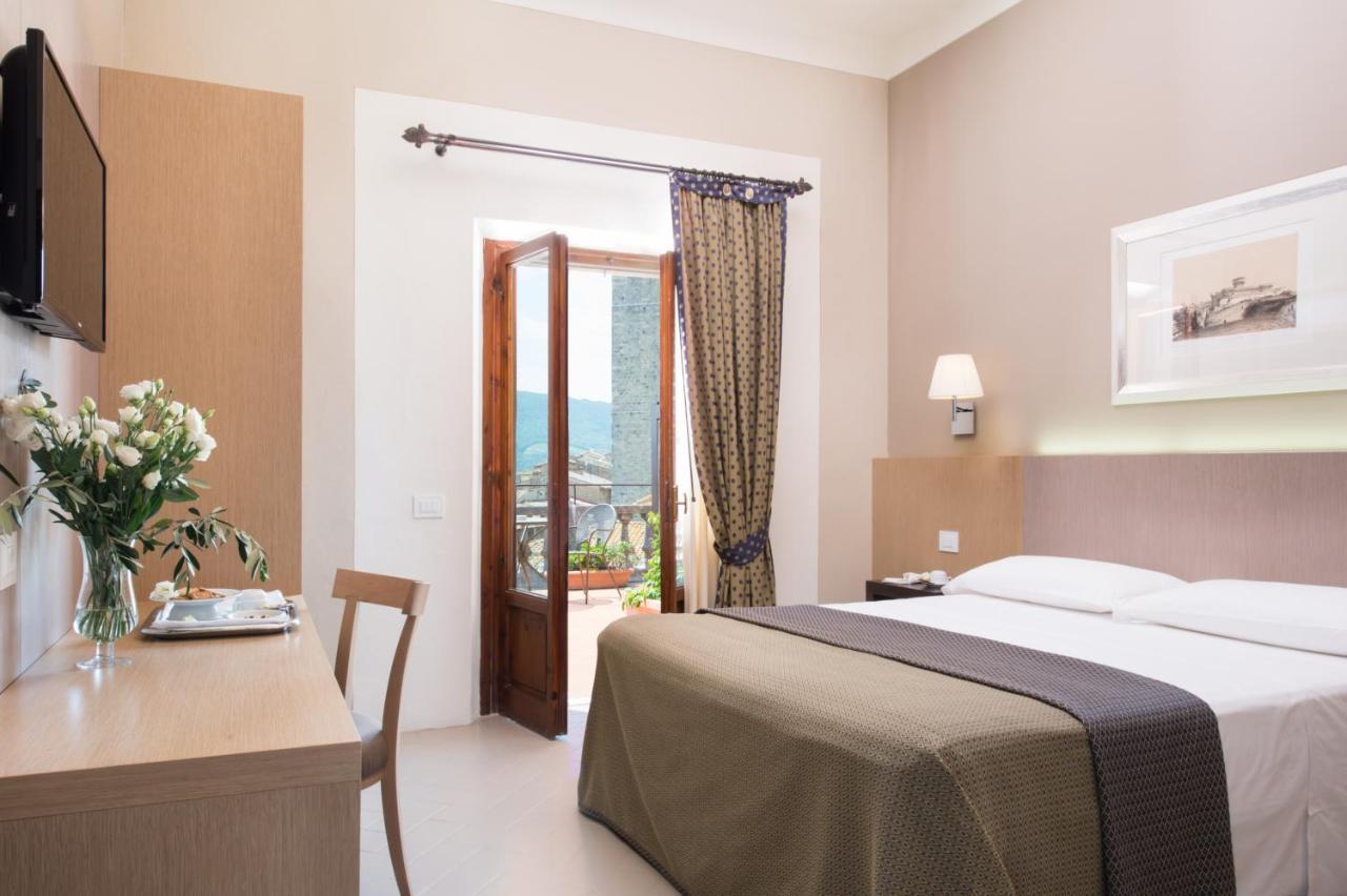 Hotel La Cisterna San Gimignano Luaran gambar