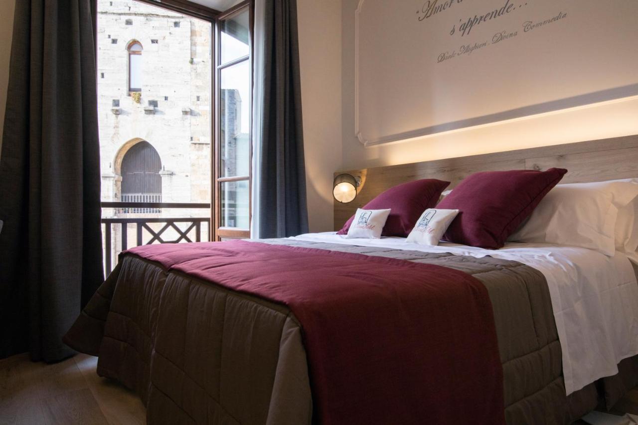 Hotel La Cisterna San Gimignano Luaran gambar