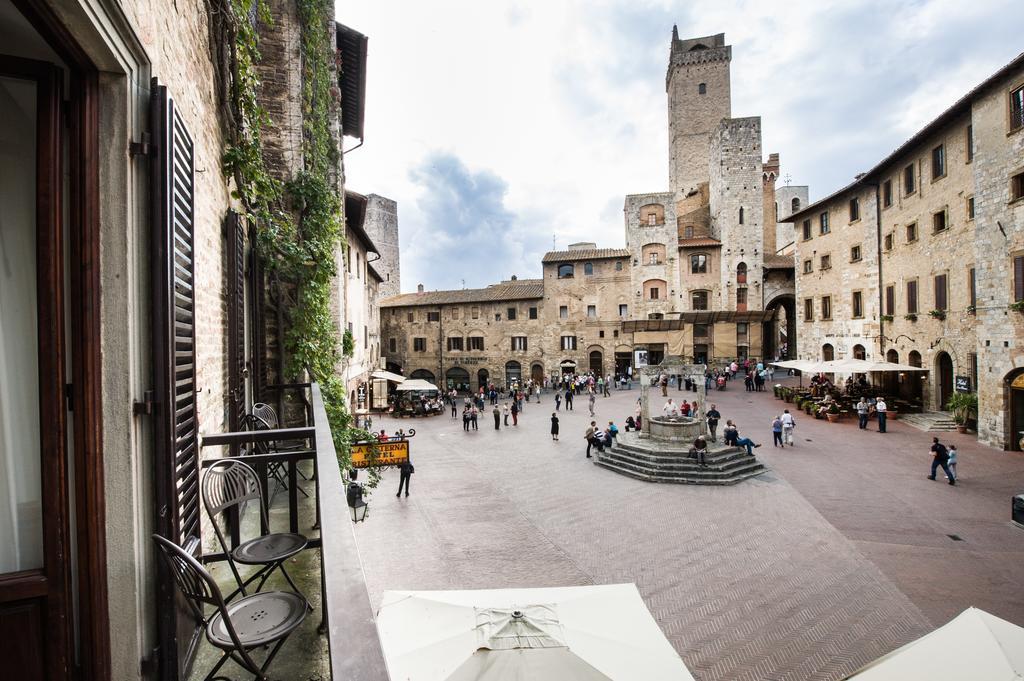 Hotel La Cisterna San Gimignano Luaran gambar