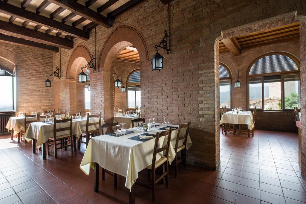 Hotel La Cisterna San Gimignano Luaran gambar