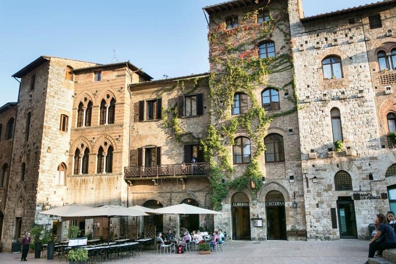 Hotel La Cisterna San Gimignano Luaran gambar