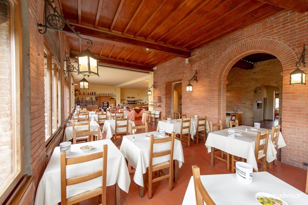 Hotel La Cisterna San Gimignano Luaran gambar