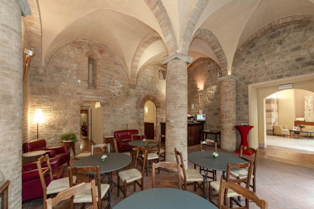 Hotel La Cisterna San Gimignano Luaran gambar